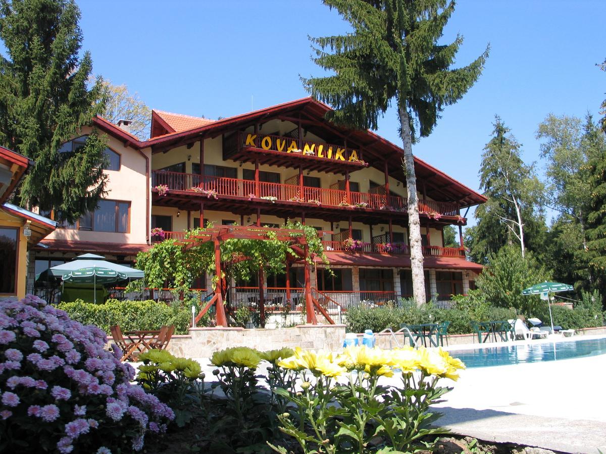 Kovanlika Hotel Razgrad Zewnętrze zdjęcie