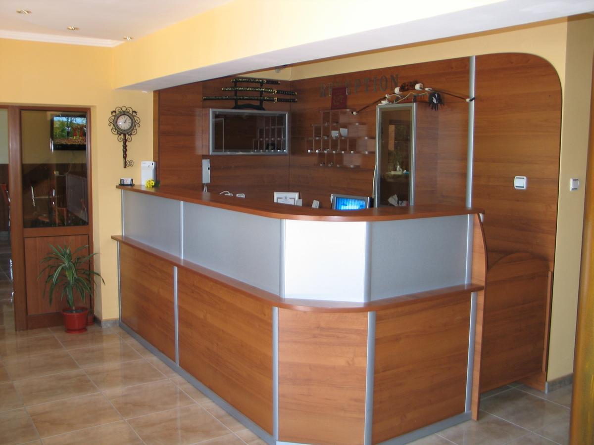 Kovanlika Hotel Razgrad Zewnętrze zdjęcie