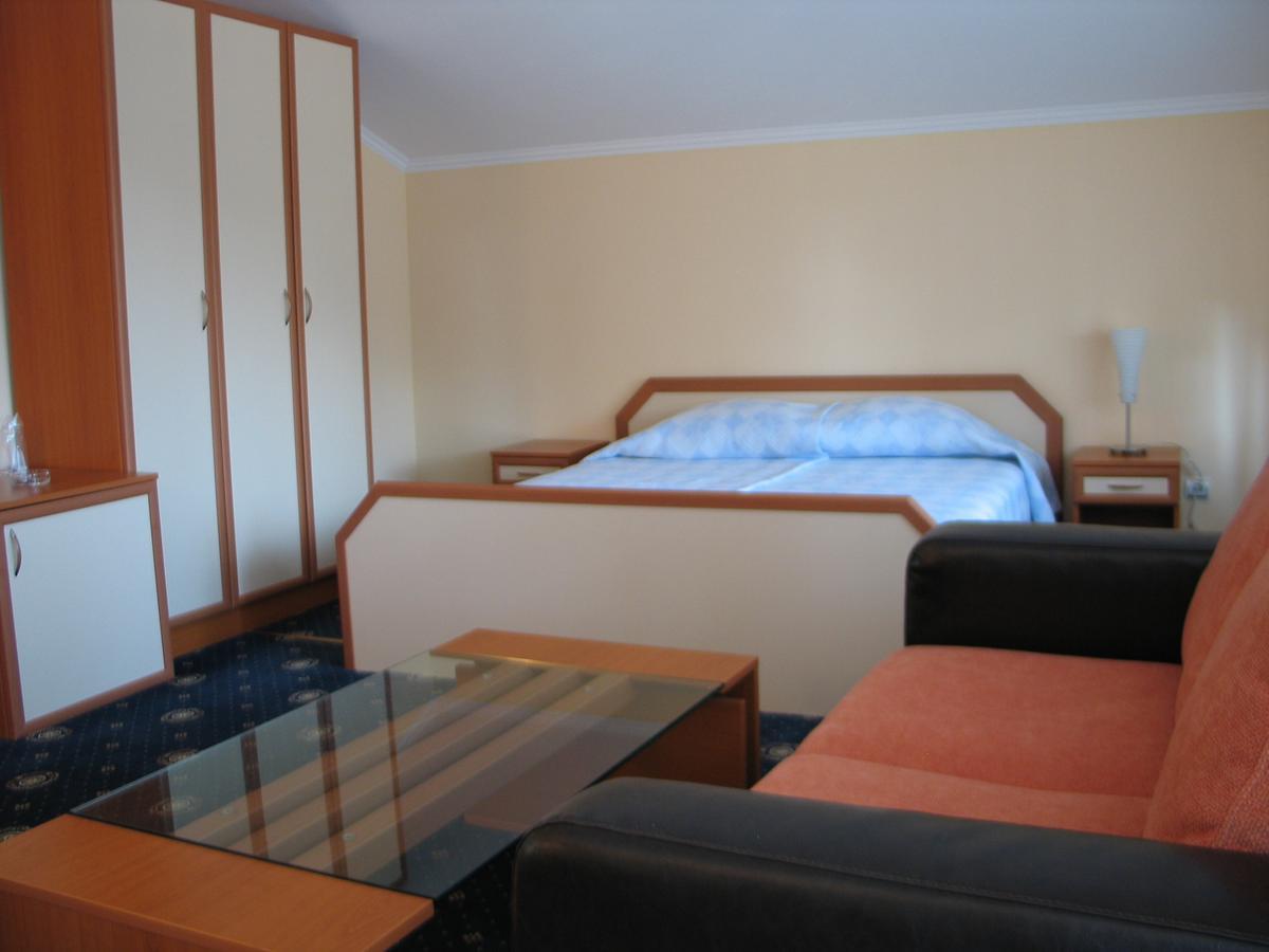 Kovanlika Hotel Razgrad Zewnętrze zdjęcie