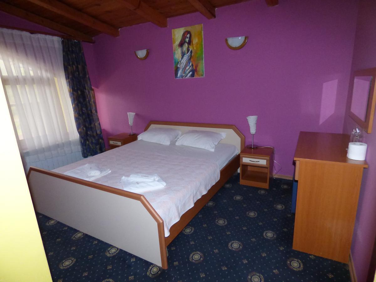 Kovanlika Hotel Razgrad Zewnętrze zdjęcie
